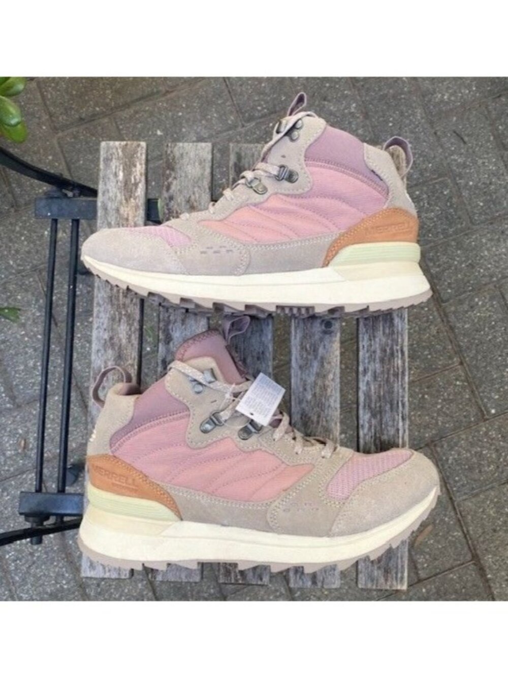 Merrell Alpine 83 Sneaker Recraft Mid-Top Women's Size US 9 Pink J007578 NWT